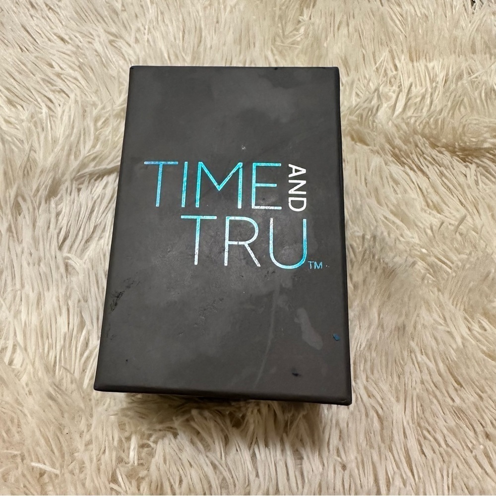 Time and Tru Women’s Black Faux Leather Watch - Picture 4 of 4